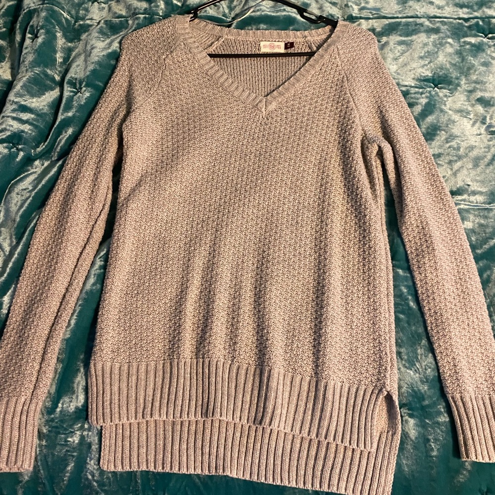 Junior’s sweater